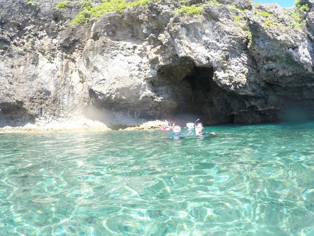 Hotel Tropical Surf House Okinawa Onna Zewnętrze zdjęcie