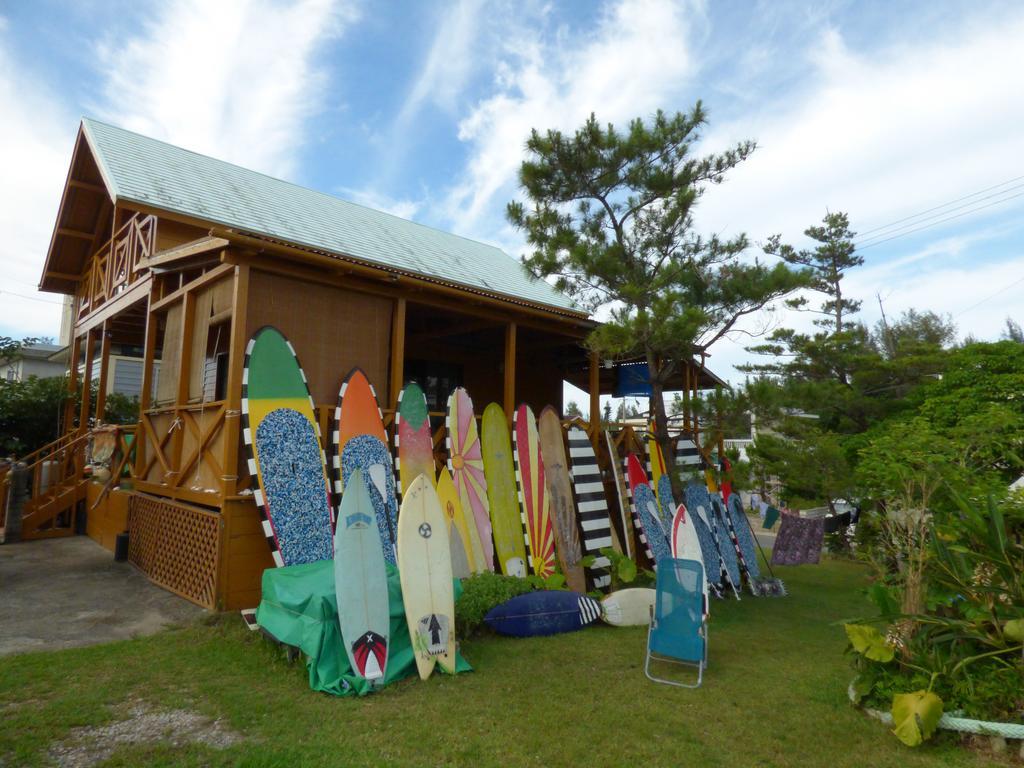 Hotel Tropical Surf House Okinawa Onna Zewnętrze zdjęcie