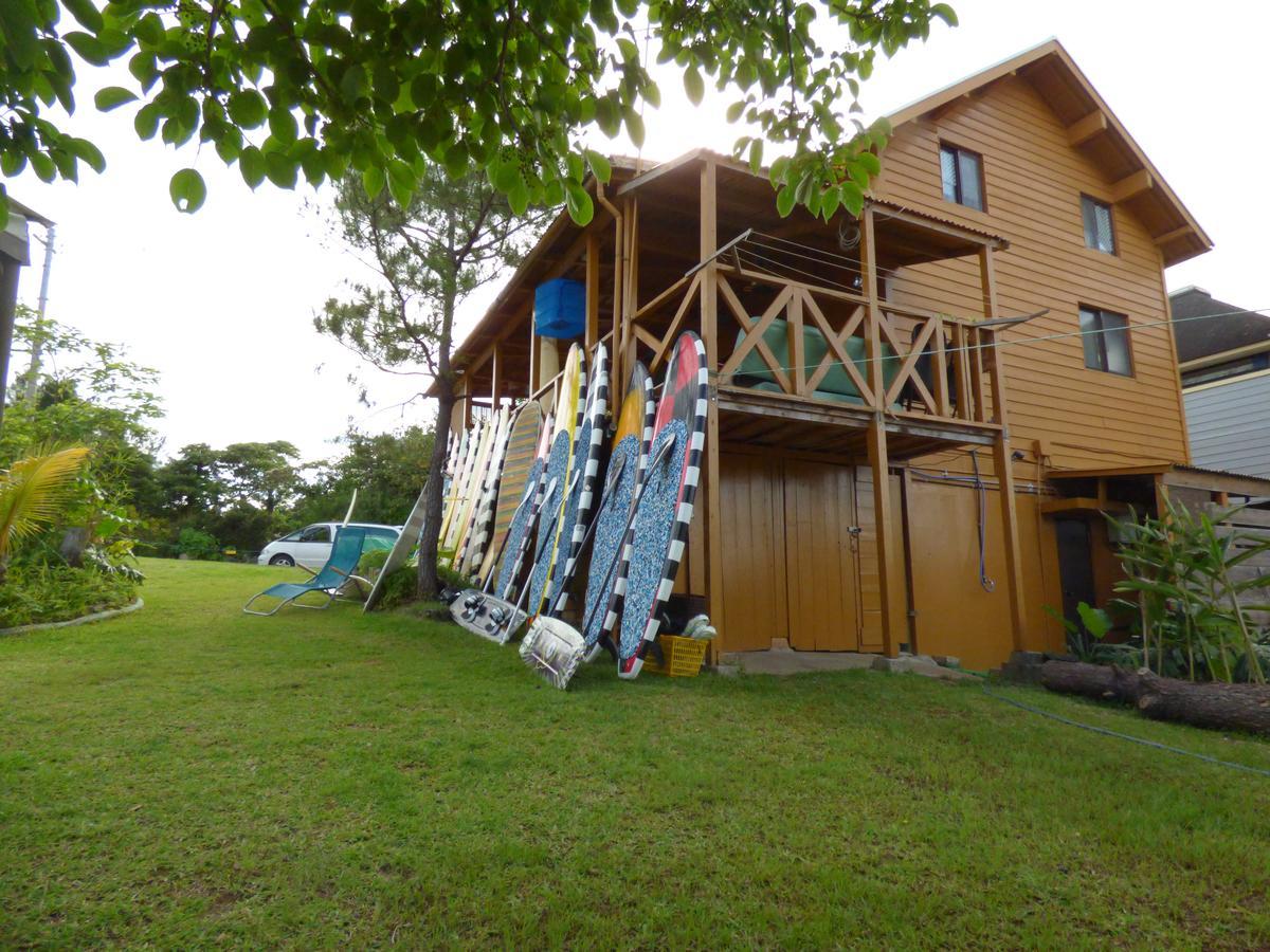 Hotel Tropical Surf House Okinawa Onna Zewnętrze zdjęcie