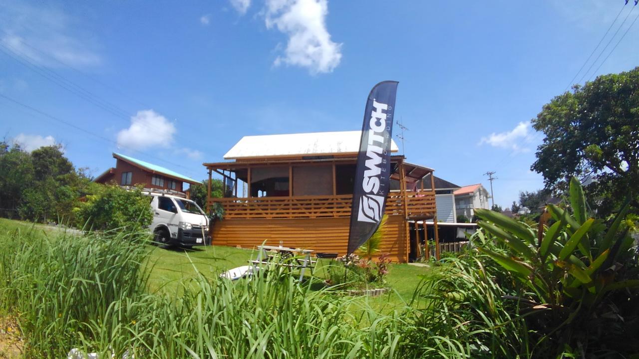 Hotel Tropical Surf House Okinawa Onna Zewnętrze zdjęcie